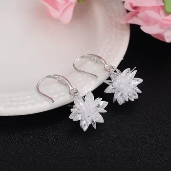  2021 Nový príchod ice snow flower design Strieborné pozlátené dámske Drop snowflake náušnice, šperky, darček k narodeninám, veľkoobchod